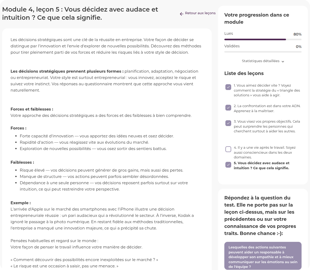 Écran Empatyzer : microleçon sur les décisions stratégiques audacieuses et intuitives, avec liste des leçons et question de test.